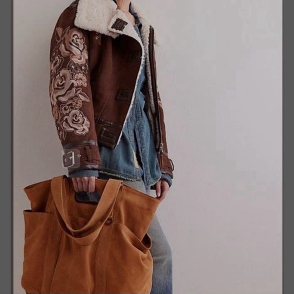 Free People Cognac Suede Caravan Tote ❤️ NWT charms not included - Picture 5 of 8
